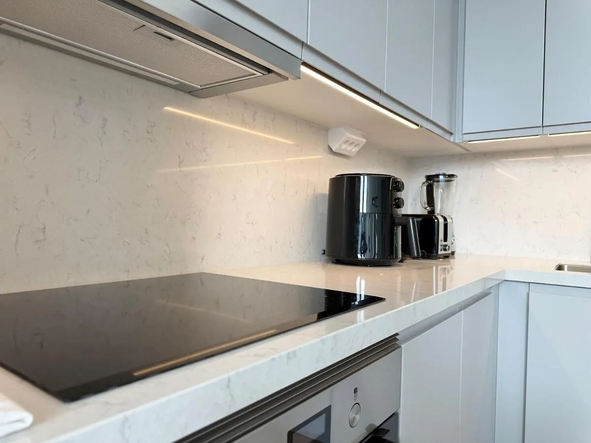גטבורג Luxury Apt - Karlatornet - 2Br - Spa - Gym - City
